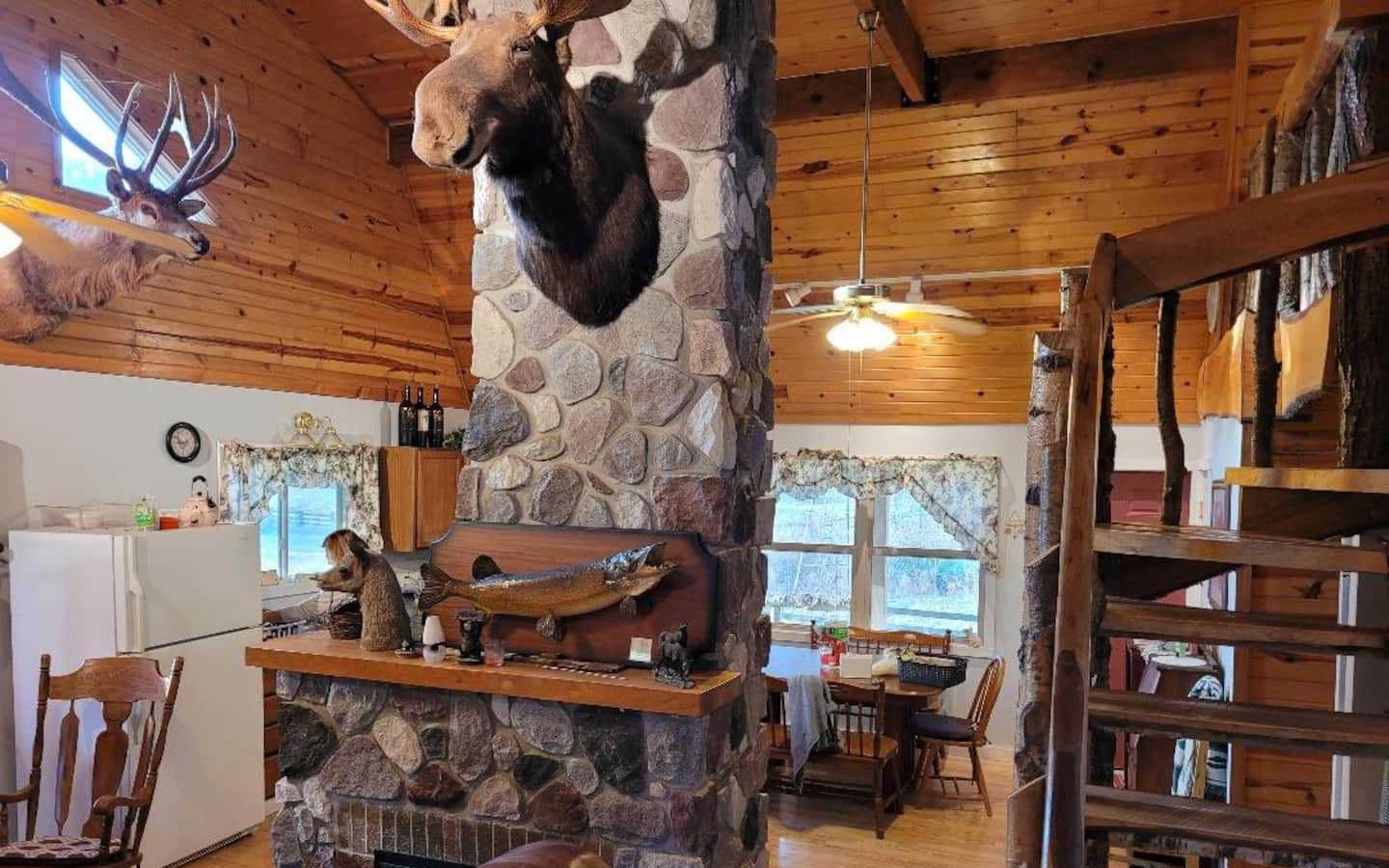 The Expansive Retreat Crooked Creek Cabins Rentals in Boscobel